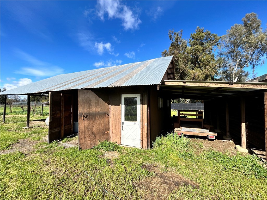1041 Washington Property Photo 59