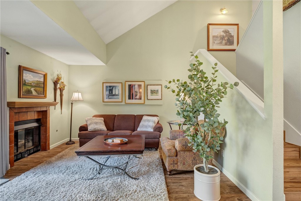 2500 Shooting Star Way Property Photo 7