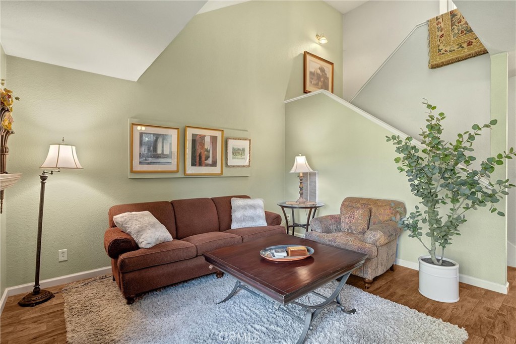 2500 Shooting Star Way Property Photo 11
