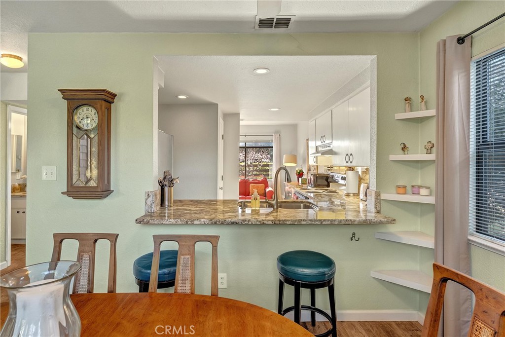 2500 Shooting Star Way Property Photo 17