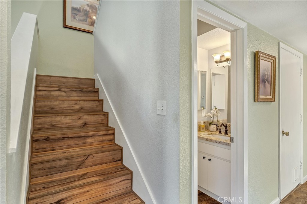 2500 Shooting Star Way Property Photo 19