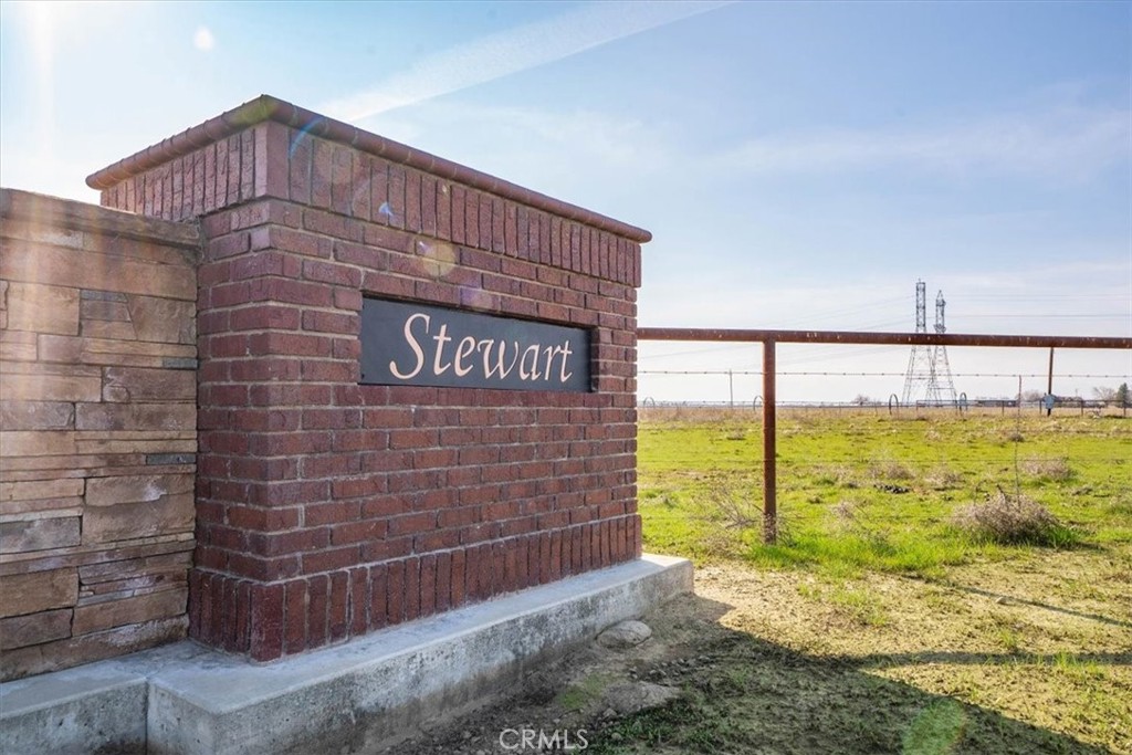 20225 Stewart Property Photo 3