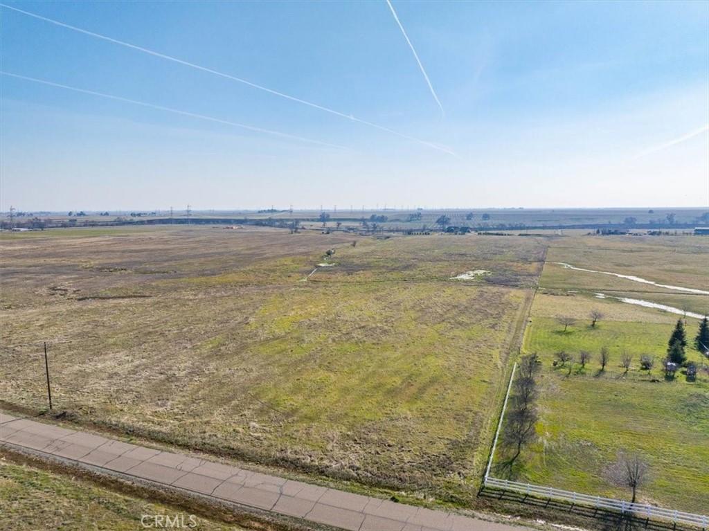 20225 Stewart Property Photo 10