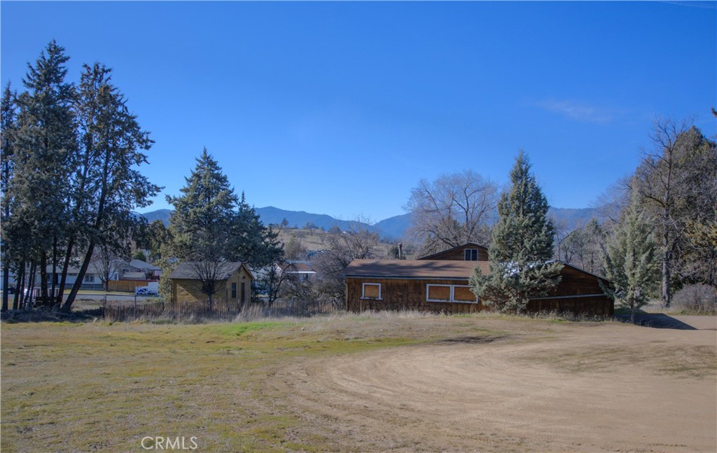 905 Campbell Property Photo 1
