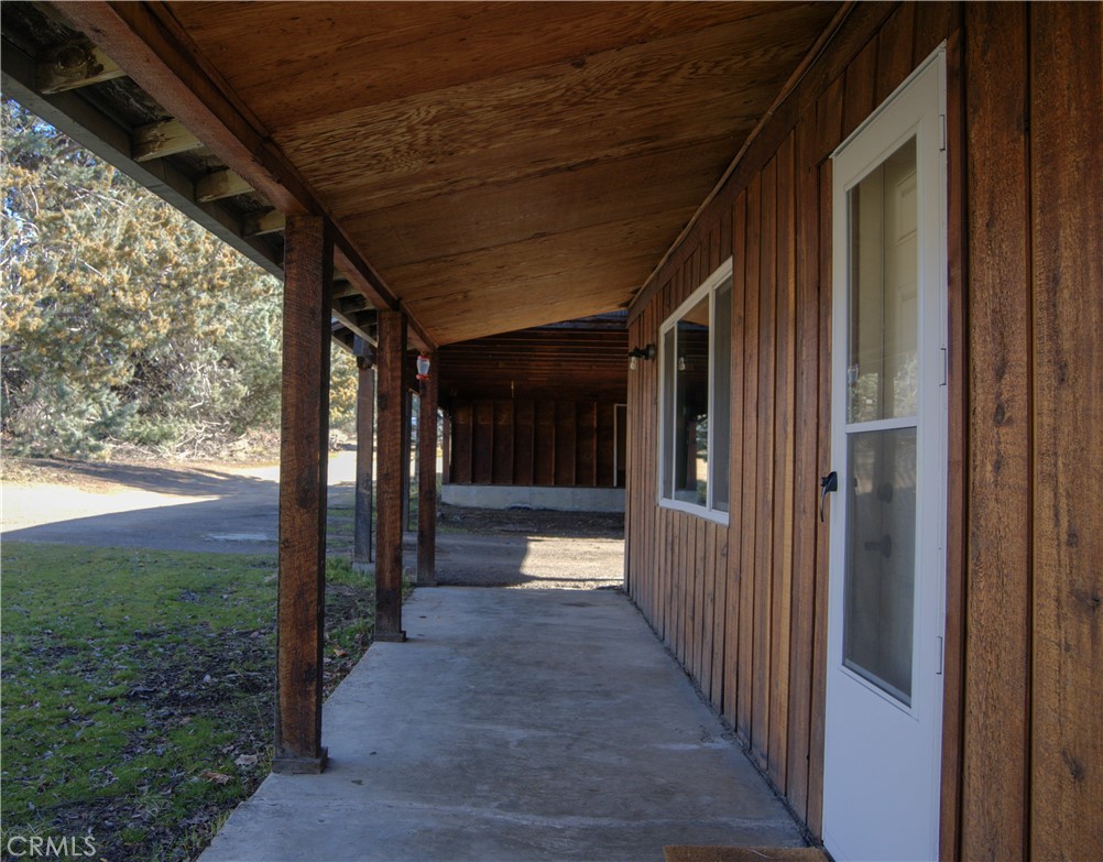 905 Campbell Property Photo 7