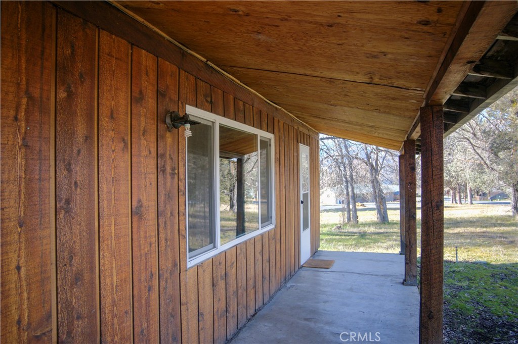 905 Campbell Property Photo 10