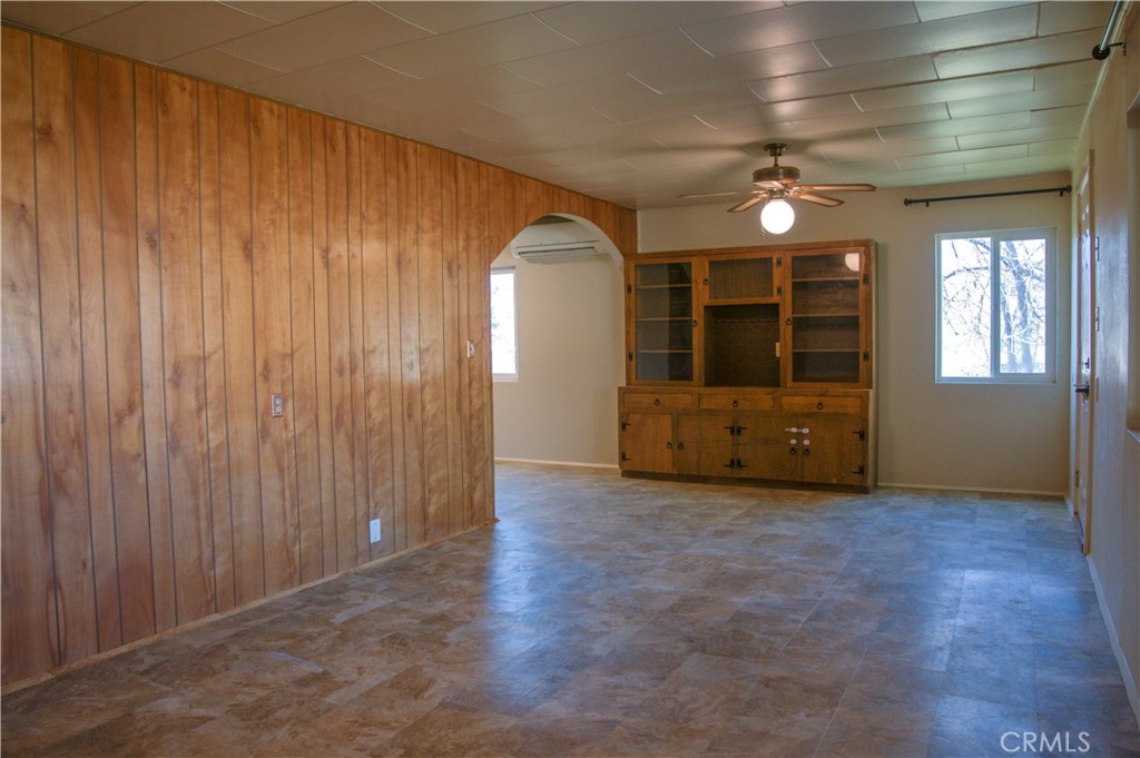 905 Campbell Property Photo 13