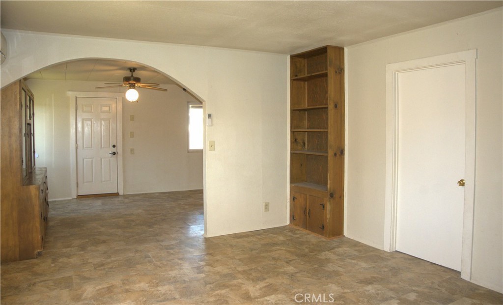 905 Campbell Property Photo 19