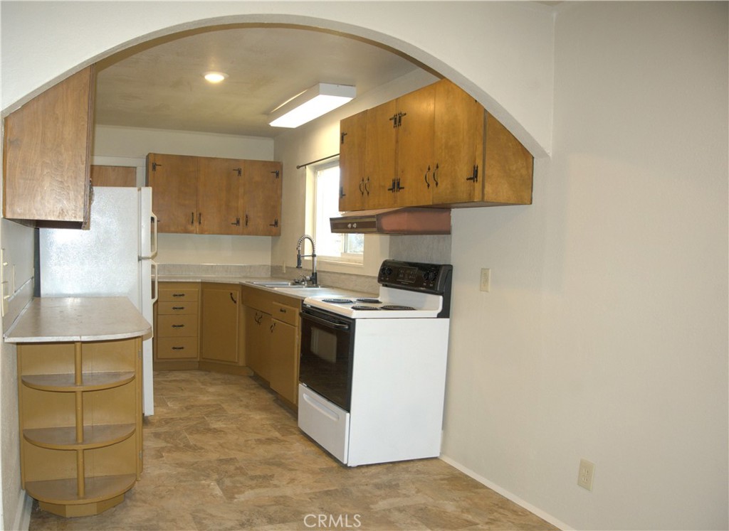 905 Campbell Property Photo 20