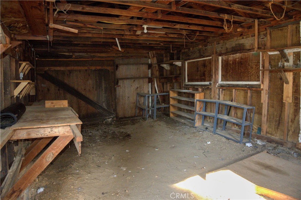 905 Campbell Property Photo 37