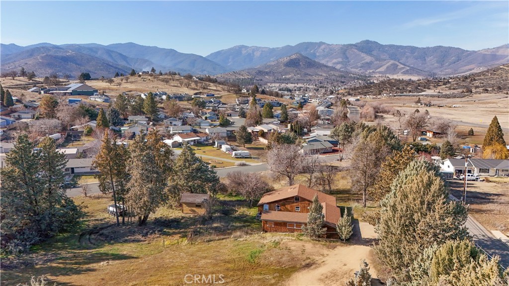 905 Campbell Property Photo 42