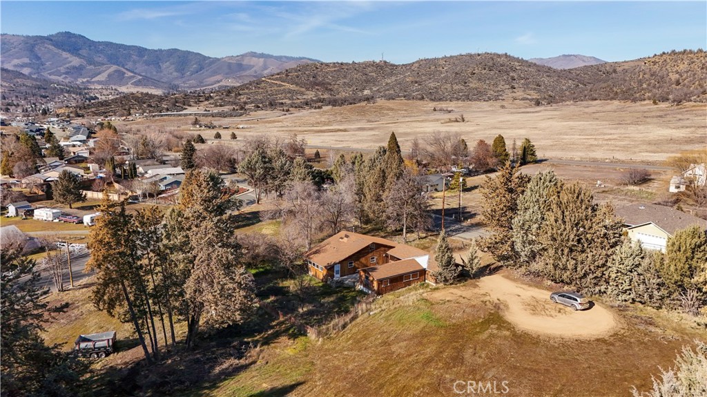 905 Campbell Property Photo 43