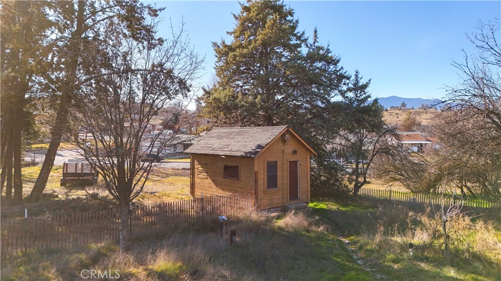 905 Campbell Property Photo 46