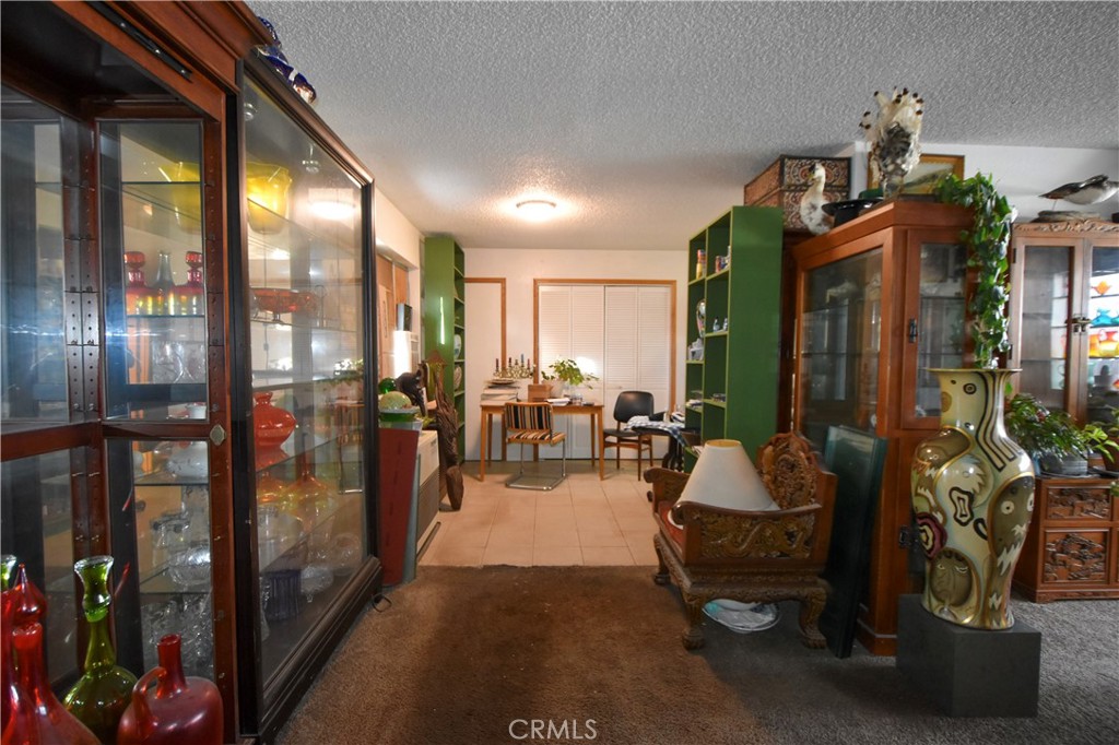 908 Miner St Property Photo 6