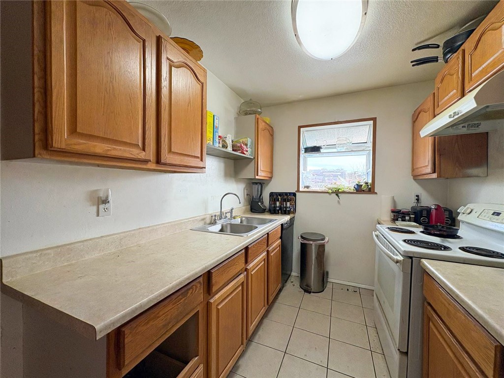 908 Miner St Property Photo 11