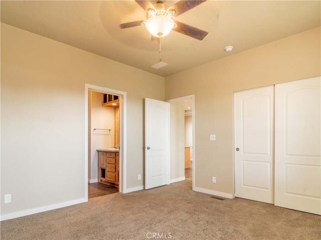 5548 Newland Property Photo 10