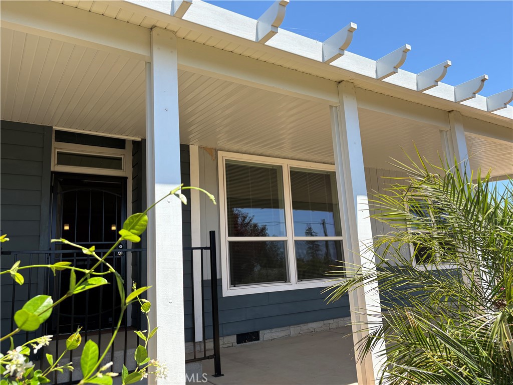 5548 Newland Property Photo 14