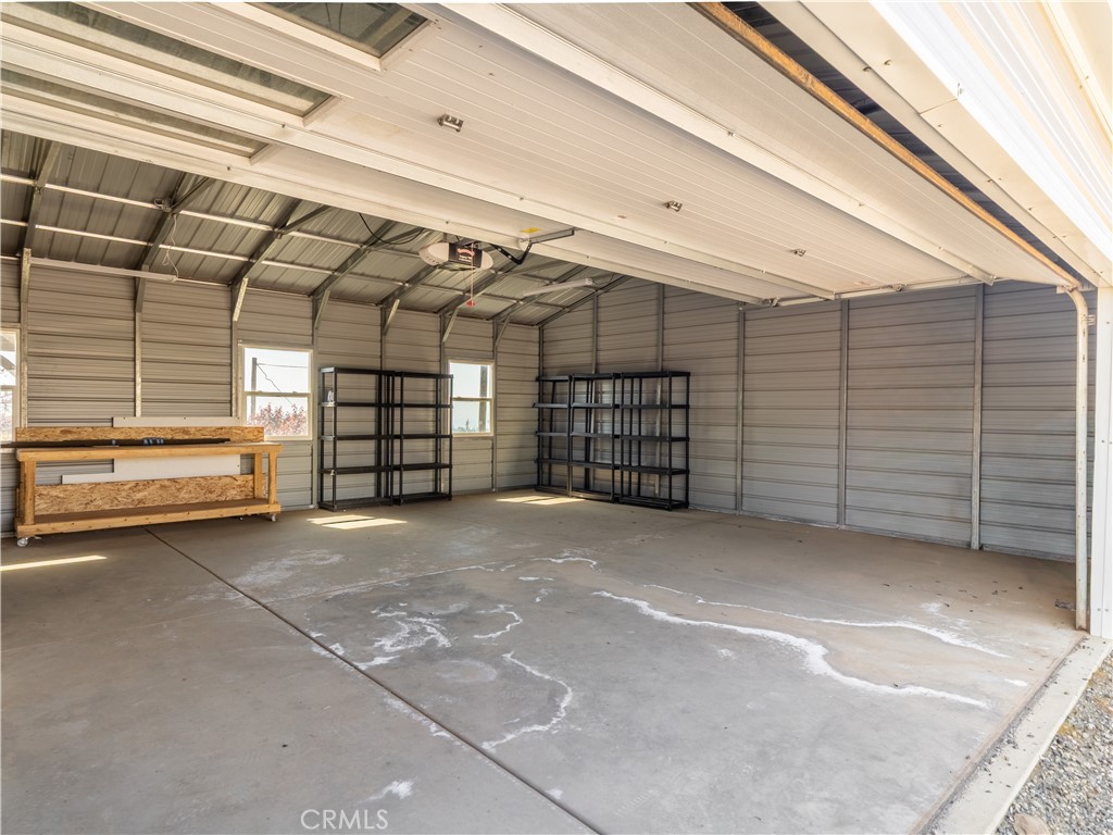 5548 Newland Property Photo 17