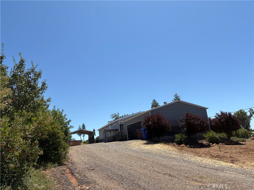 5548 Newland Property Photo 22