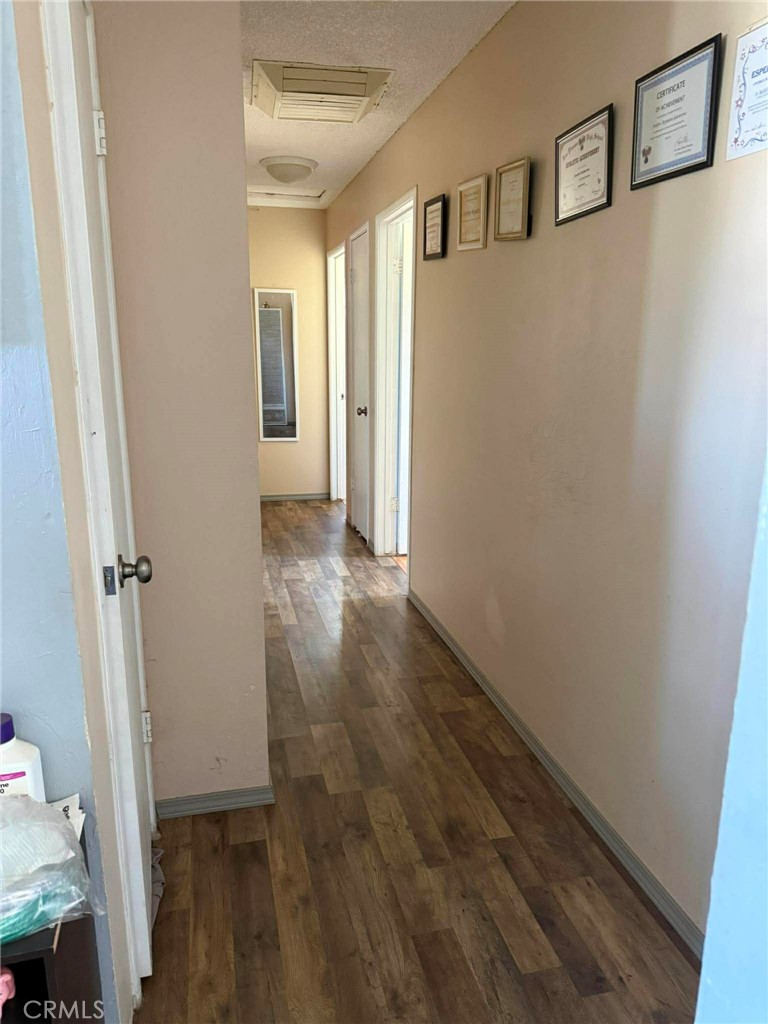2613 Forestview Property Photo 8