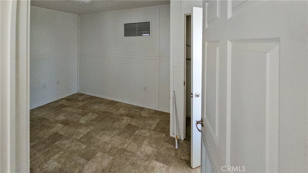4830 Hall Property Photo 27
