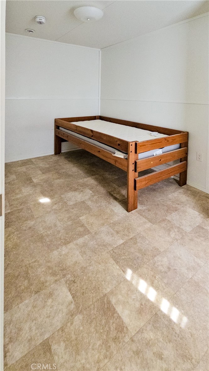 4830 Hall Property Photo 29