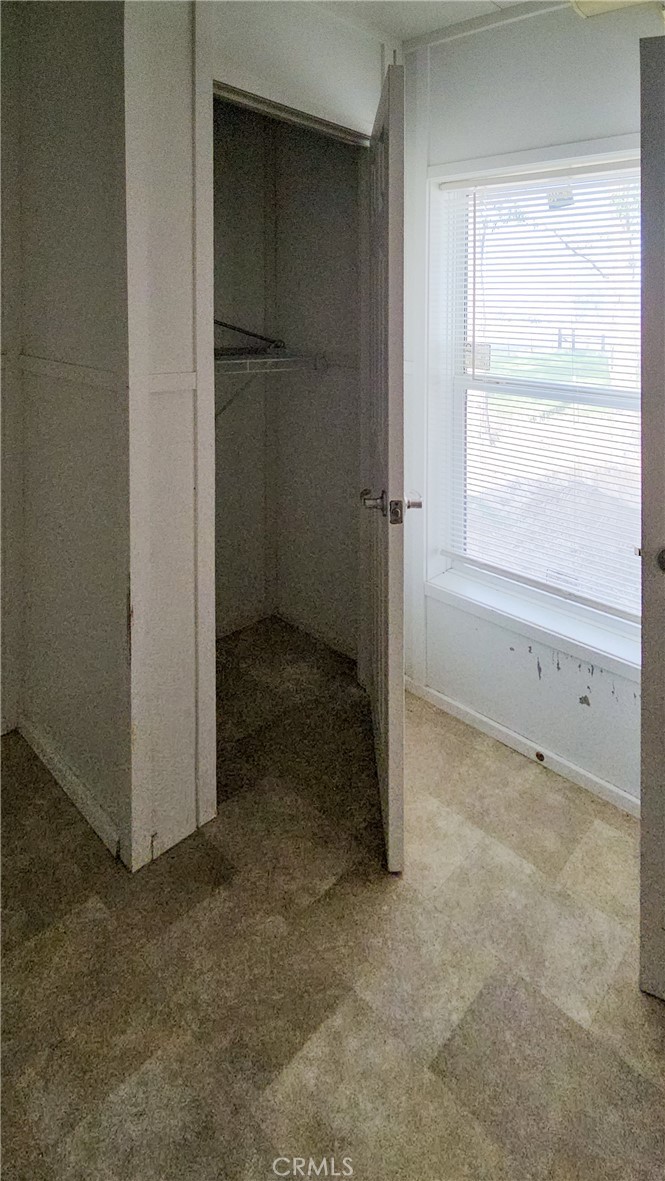 4830 Hall Property Photo 34