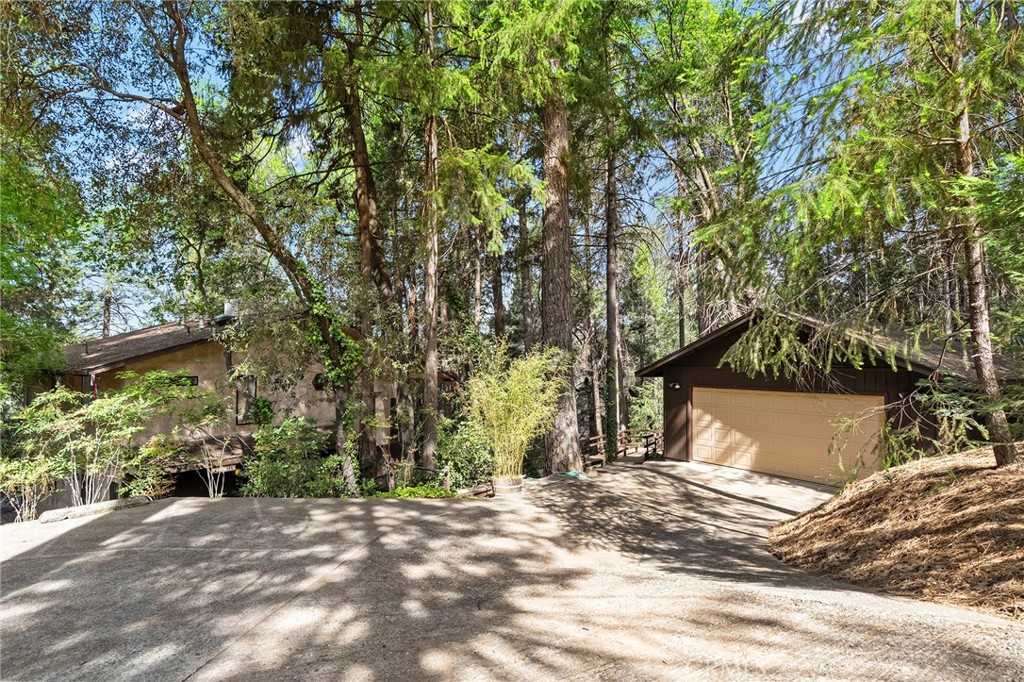 14243 Wycliff Way Property Photo 3