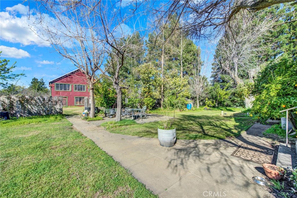 3829 Gardiner Ferry Road Property Photo 6
