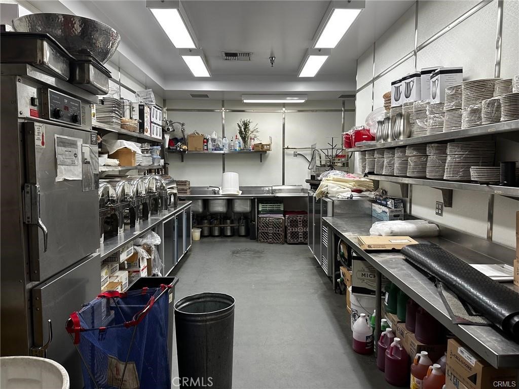 200 Wall Street Property Photo 26