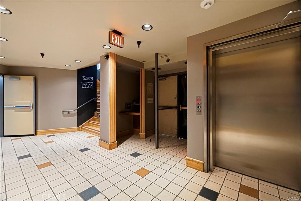 200 Wall Street Property Photo 48