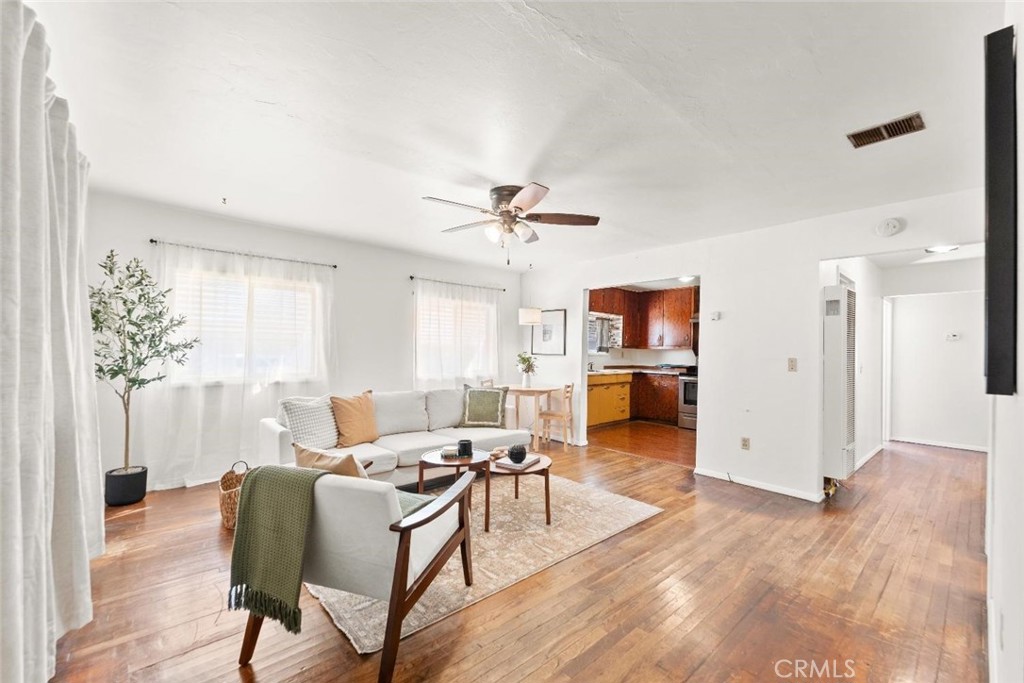3142 Burlington Property Photo 6