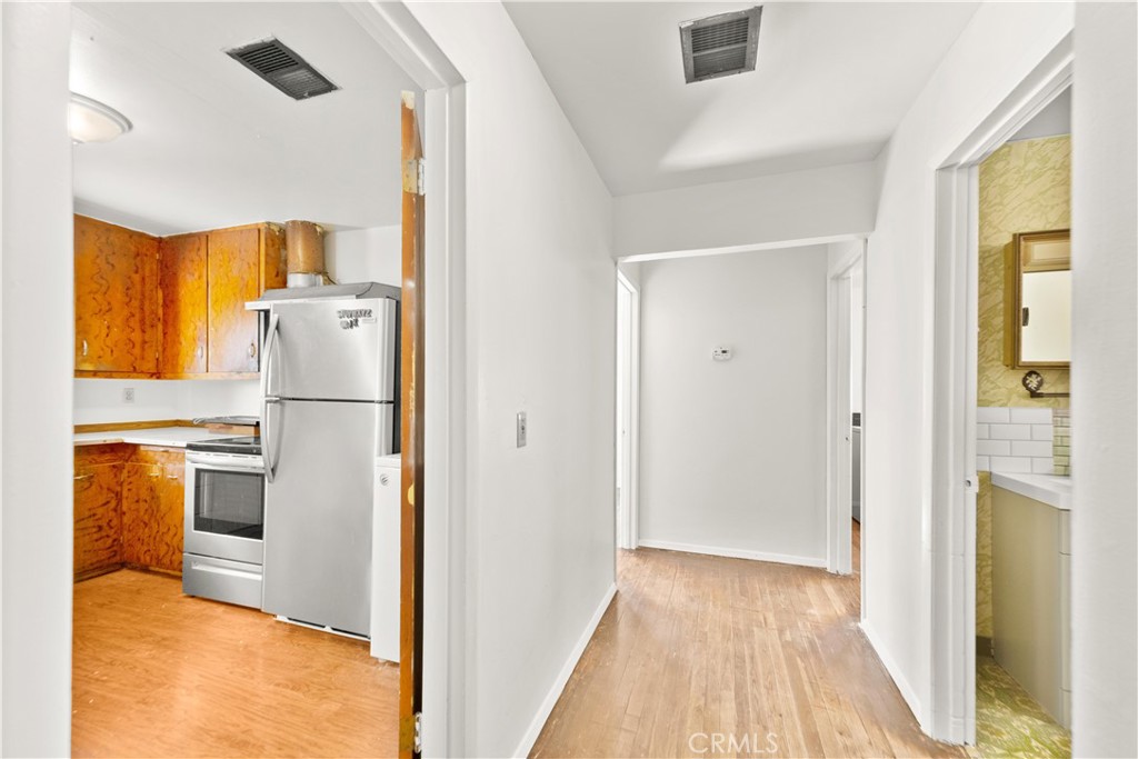 3142 Burlington Property Photo 13