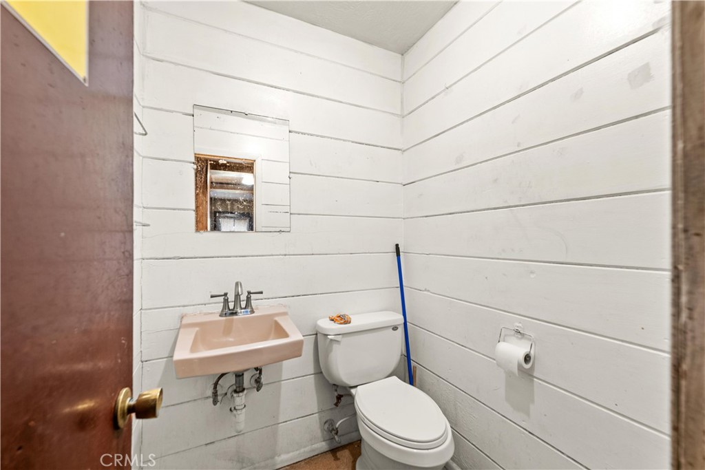 3142 Burlington Property Photo 42