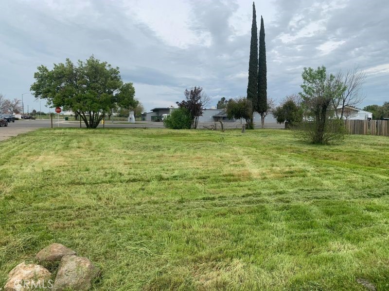 617 Solano St Property Photo 2