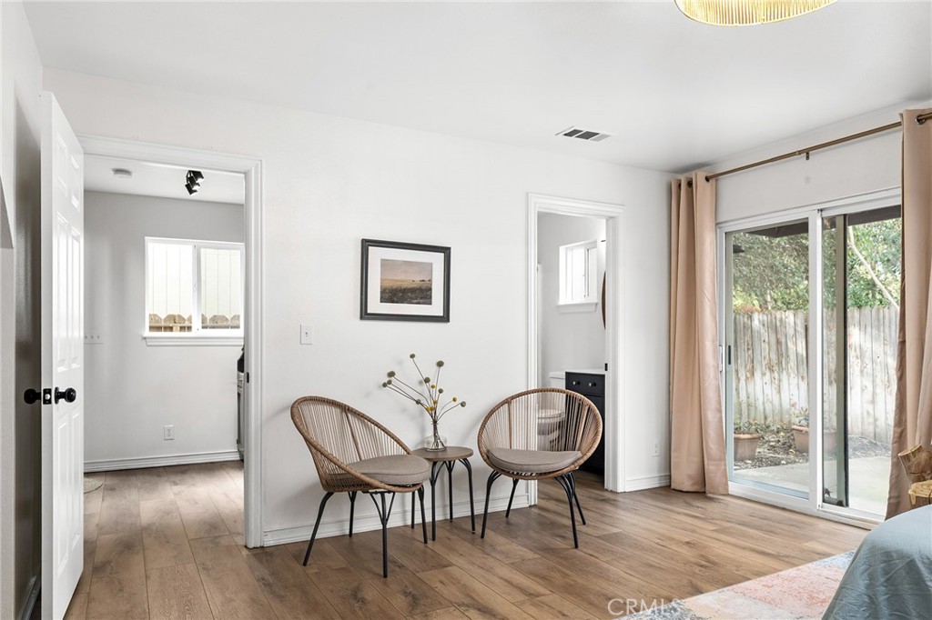 131 W 3rd Property Photo 27