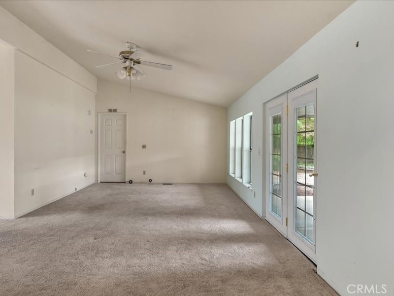 2050 Springfield 101 Property Photo 8