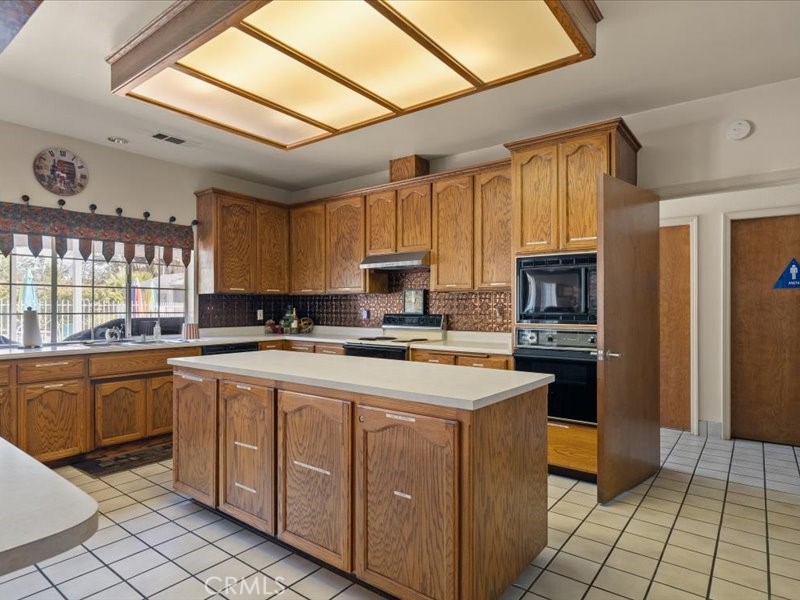 2050 Springfield 101 Property Photo 45