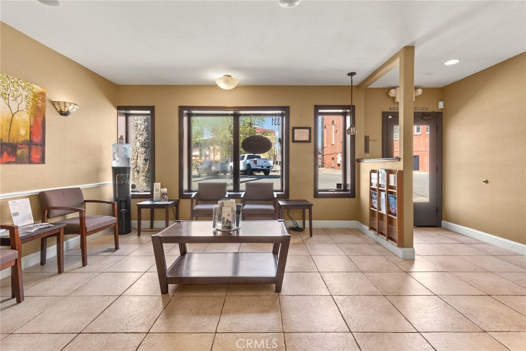 331 Elm Street Property Photo 2
