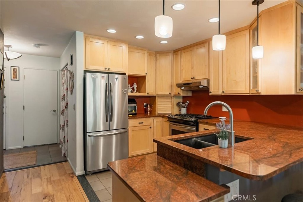 1422 Kingston Property Photo 7