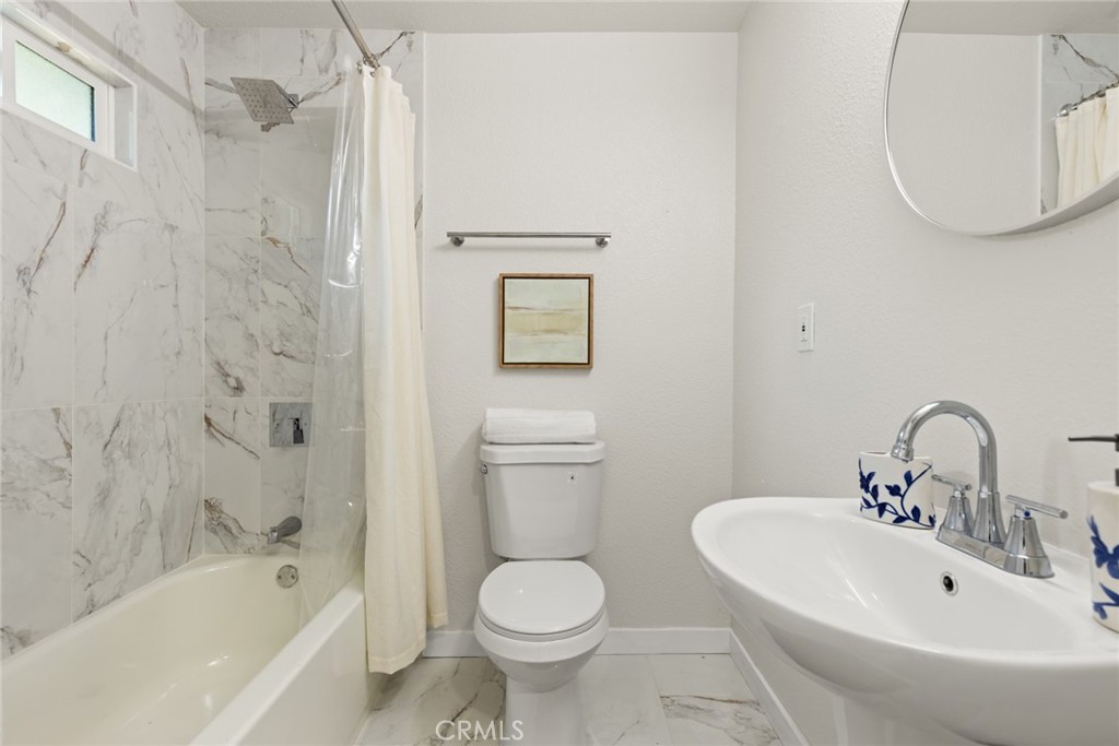 9505 Dayton West Road Property Photo 19