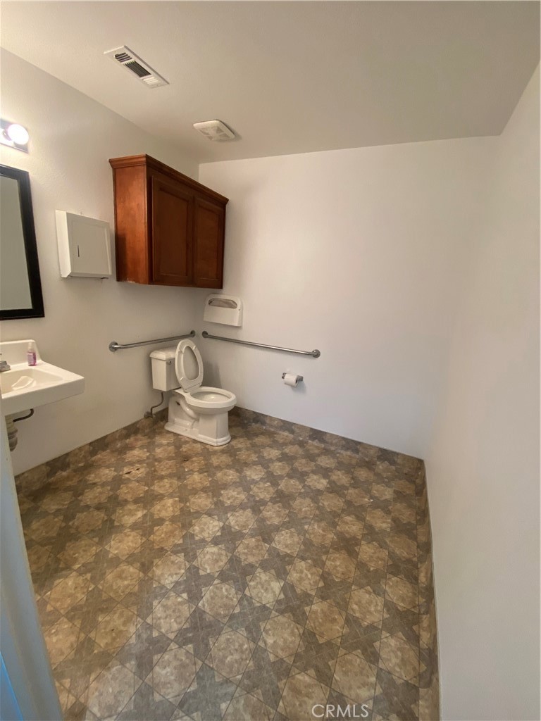 2068 Talbert Drive 100 Property Photo 20