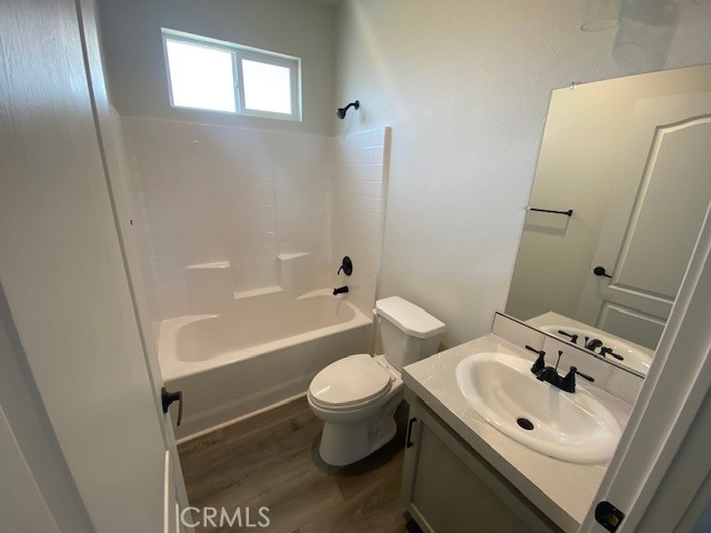 2920 Clark L-6 Property Photo 11