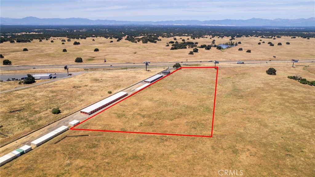 0 Auction Yard Property Photo 9