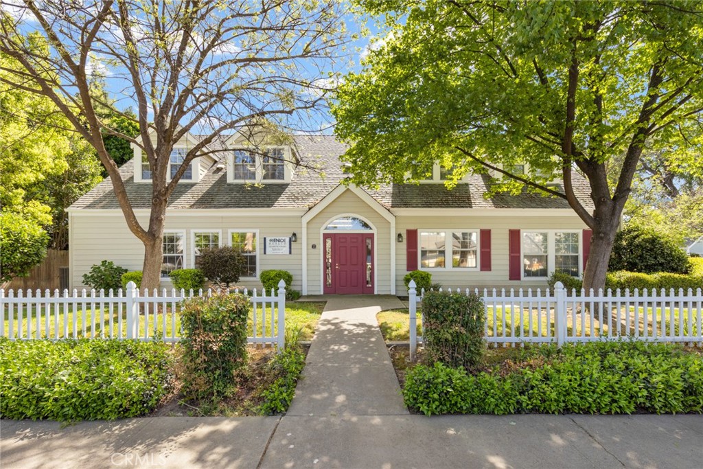 2 Governors Lane Property Photo 1