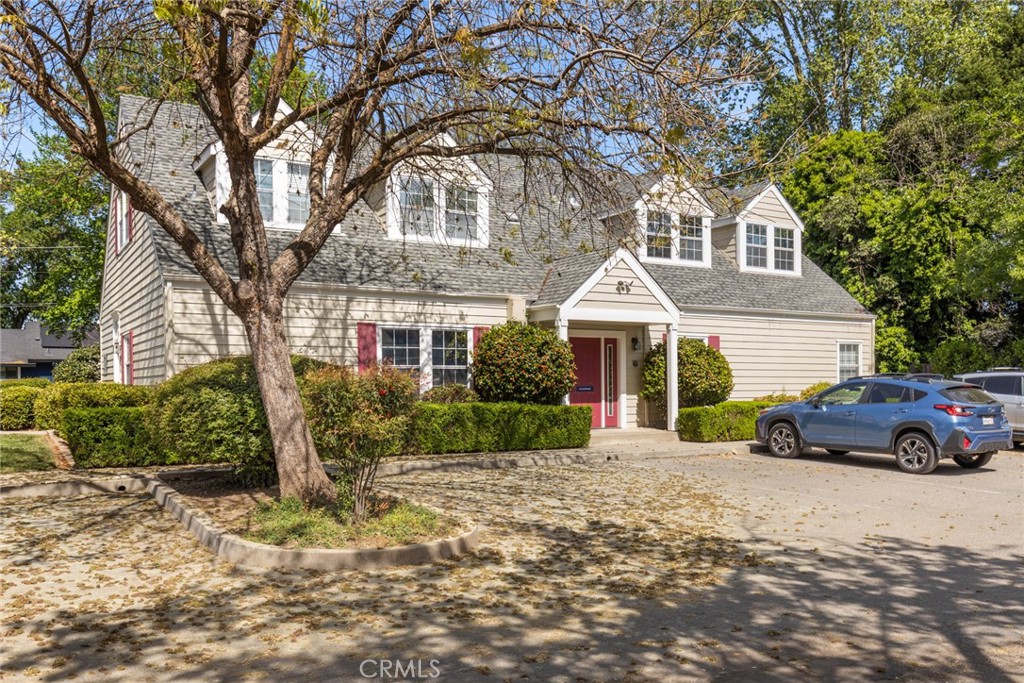 2 Governors Lane Property Photo 8