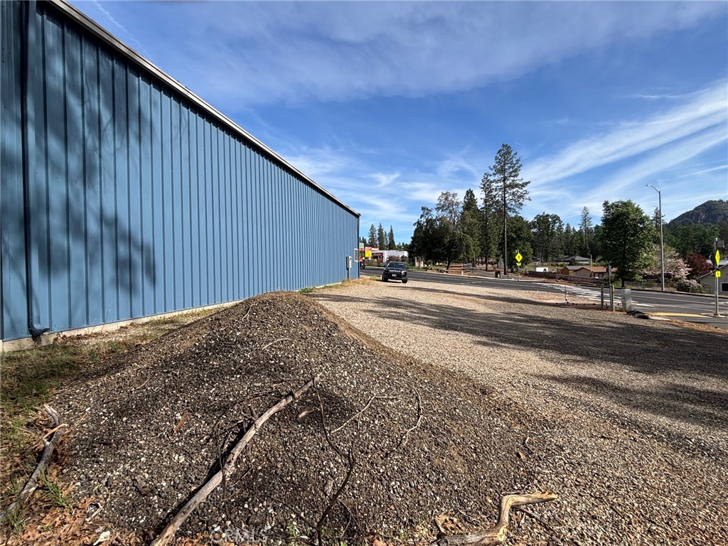 7245 Clark Property Photo 4