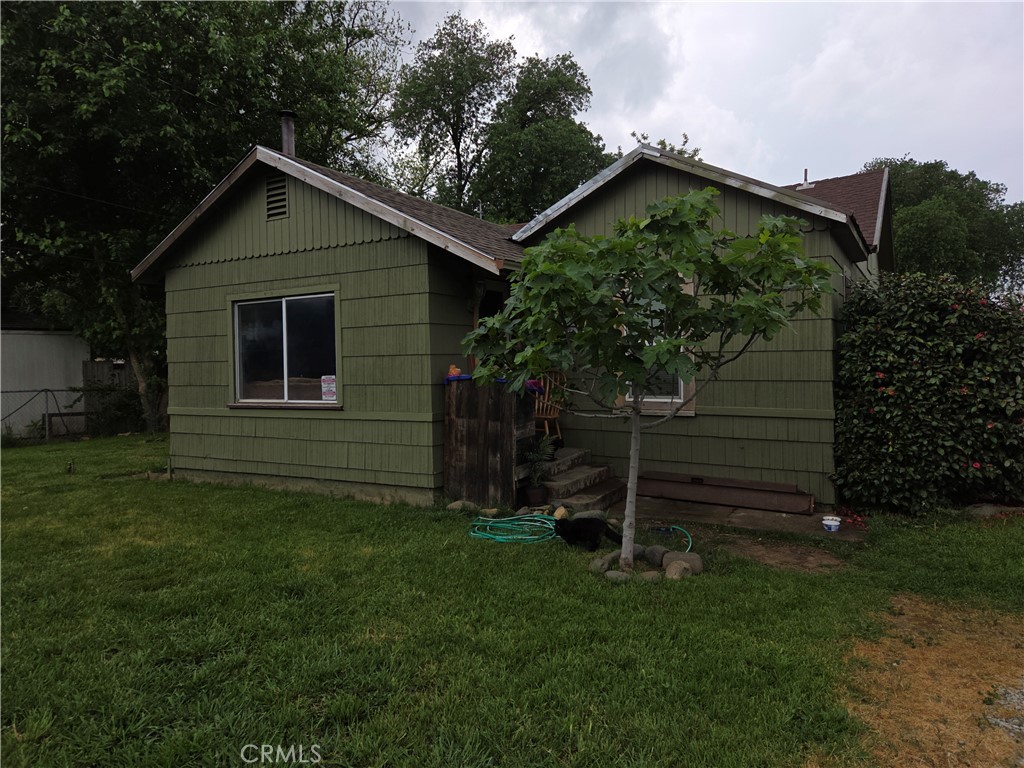 300 Chestnut Property Photo 1
