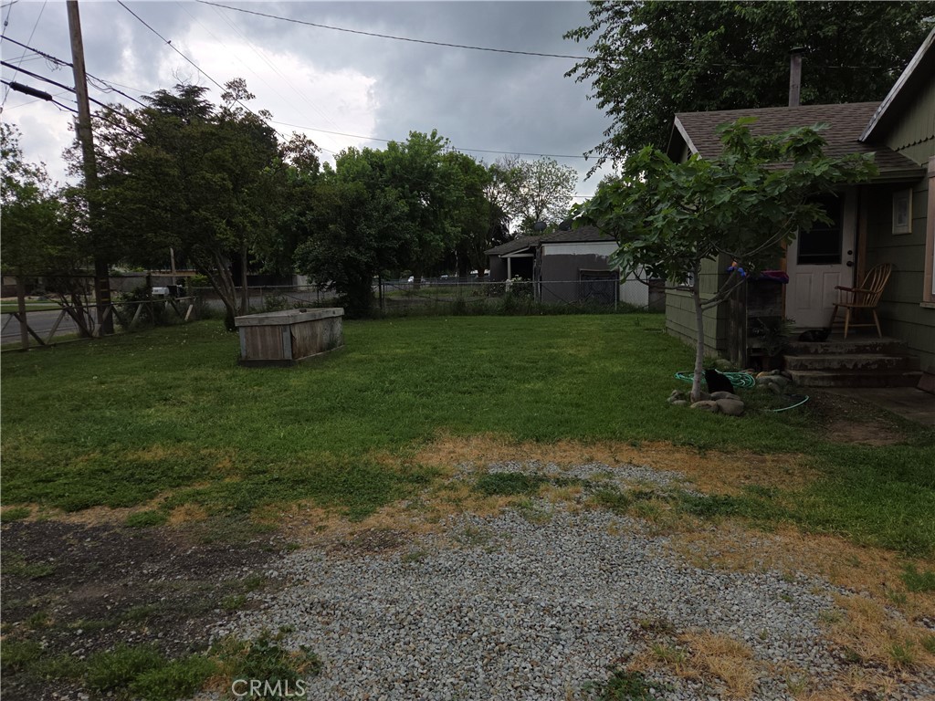 300 Chestnut Property Photo 24