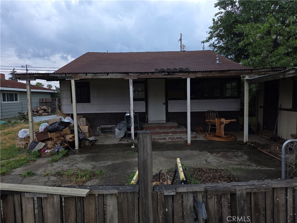 300 Chestnut Property Photo 27